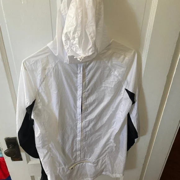 Adidas running jacket - Picture 2 of 3